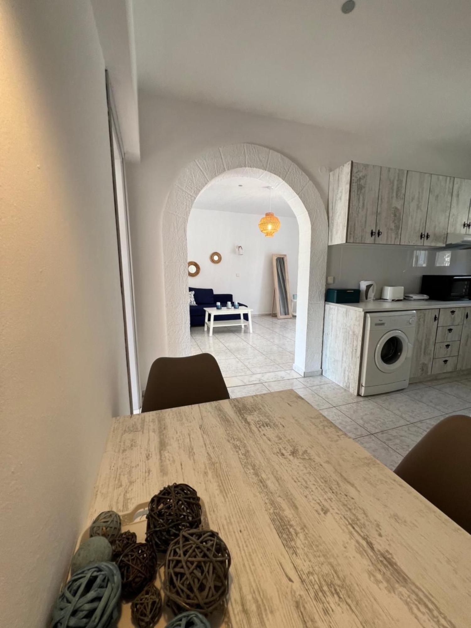 Livadia  Nikos Studios מראה חיצוני תמונה